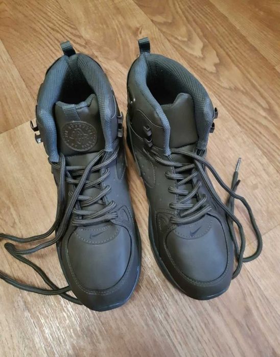 Кроссовки Nike Air