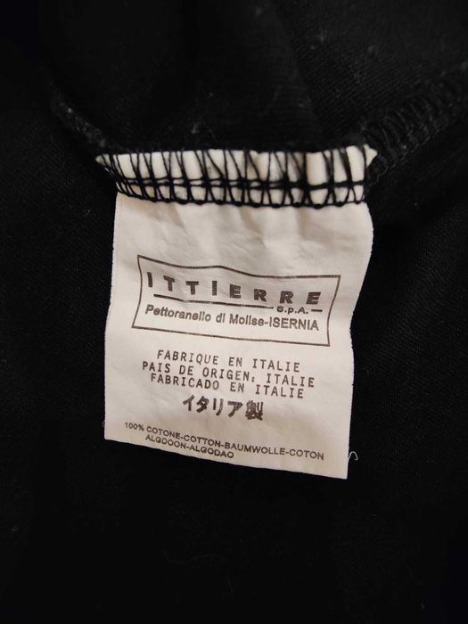 Camisola Roberto Cavalli tam. XL em excelente estado. Veste L