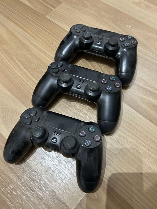 Pady ps4 na części
