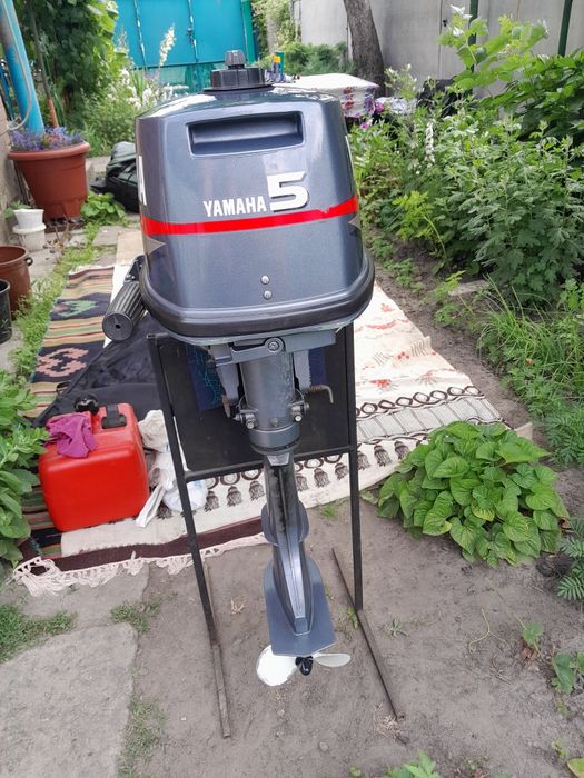 YAMAHA 5 мотор двухтактный лодочный