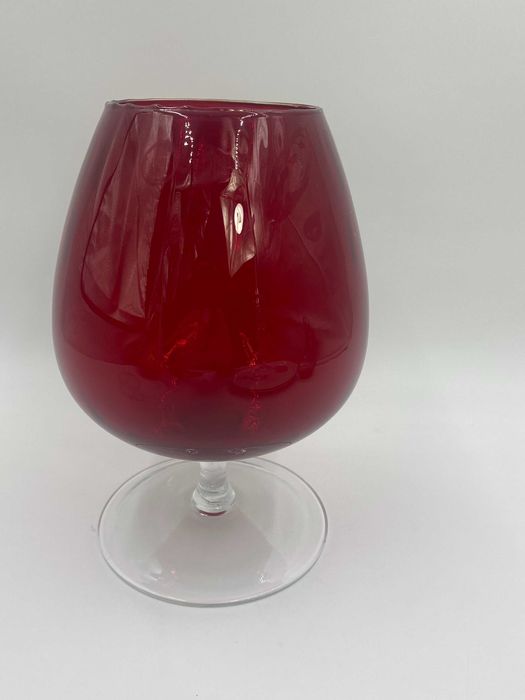 Duży kielich czerwony