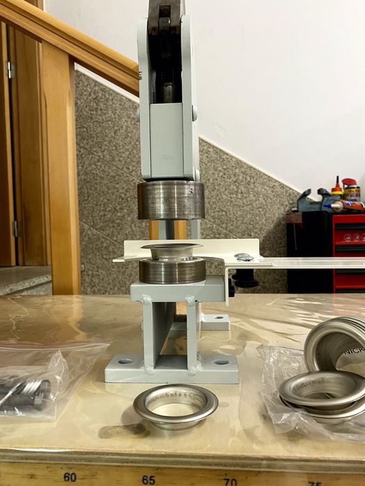 Prensa manuel de ilhos para fazer cortinas