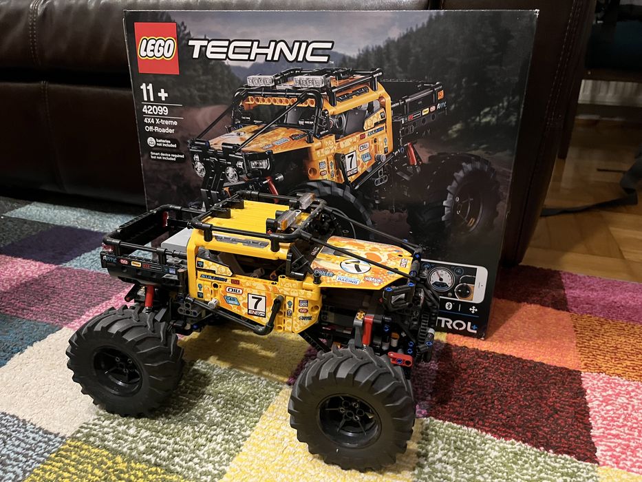 LEGO TECHNIC 42099 - Sterowany pojazd terenowy 4X4