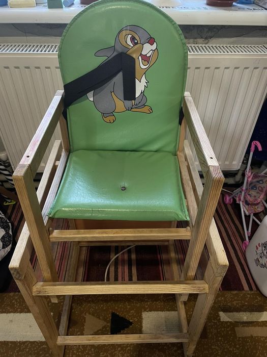 Продам годувальне крісло з столиком