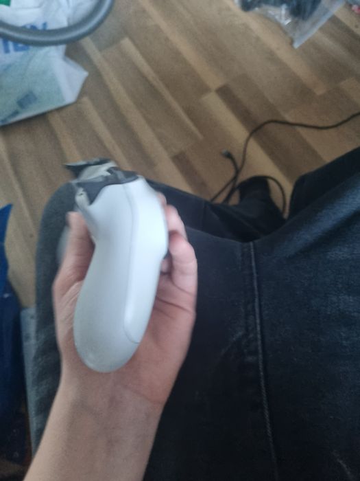 Cześć, sprzedam pada ps4