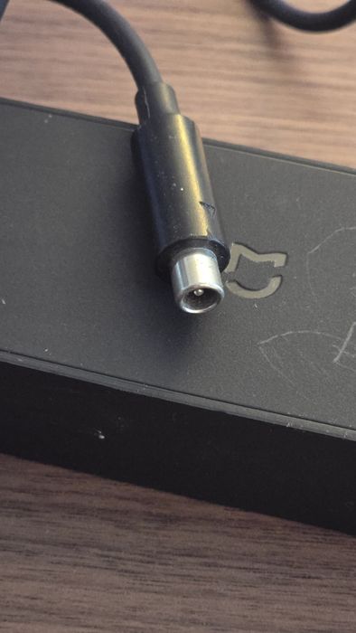 Carregador original Xiaomi para trotinetes elétricas