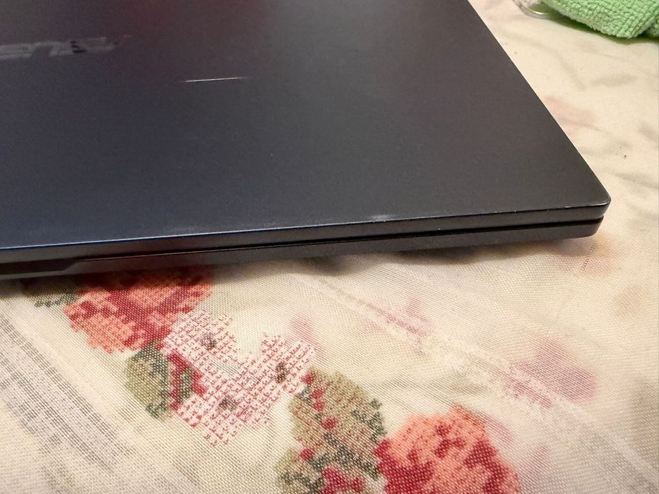 Portatil Asus Expertbook B1