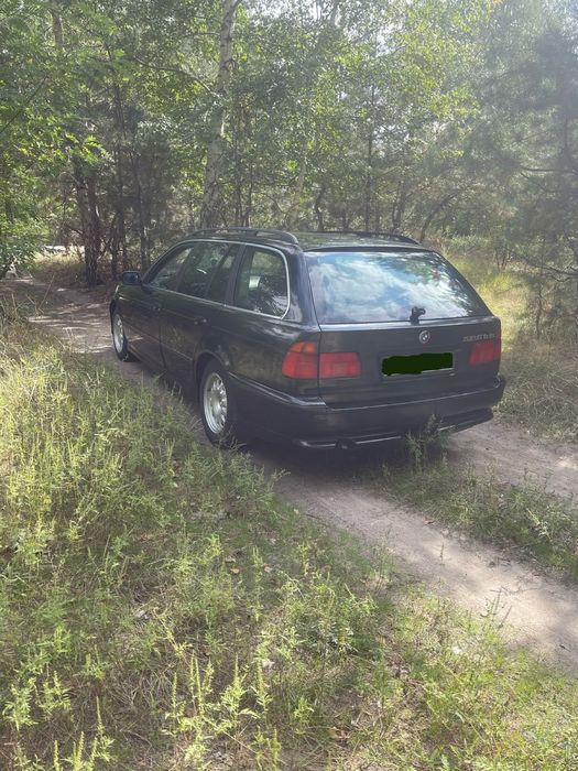 Продам БМВ Е39..
