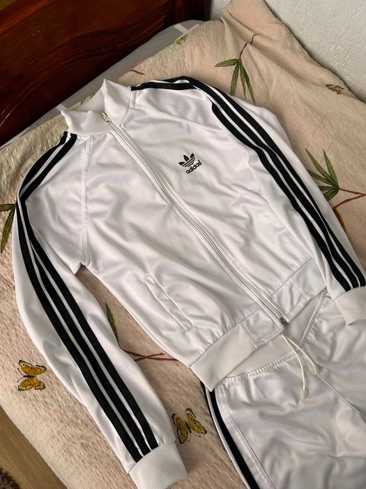Вінтажний білий костюм adidas