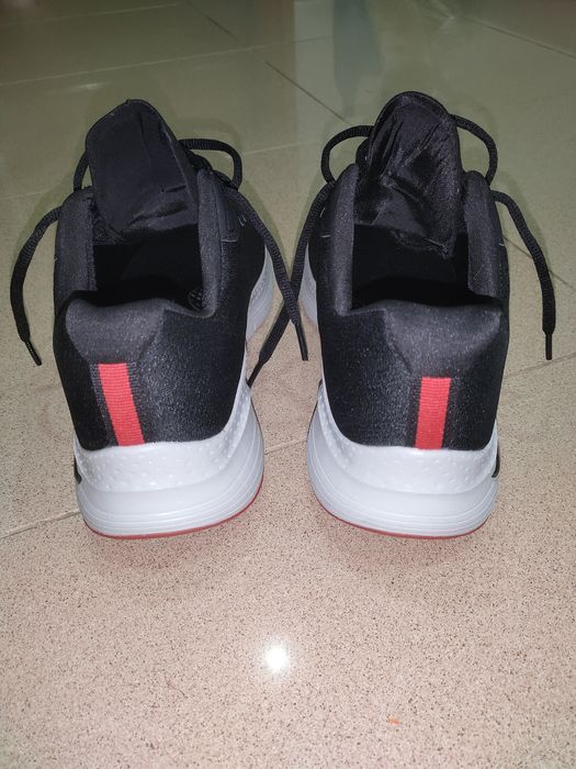 Vendo Tênis "Sketchers ( Air Cooled/Arch Fit )"