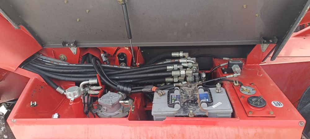 Ładowarka teleskopowa Manitou 627 mała niska nowy model JCB merlo cat