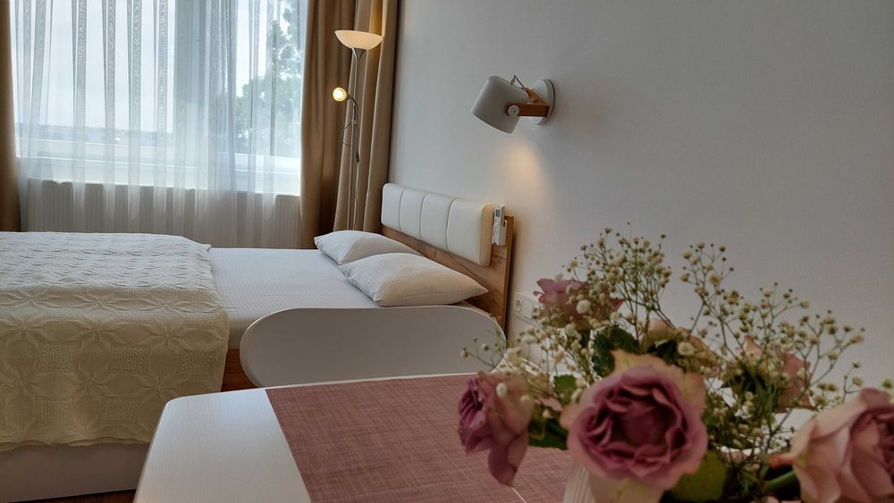 Апартаменти  Новий ремонт Центр Парковка Подобова оренда Family Estate