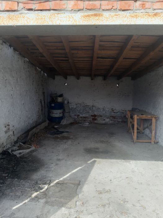 Продам або здам гараж