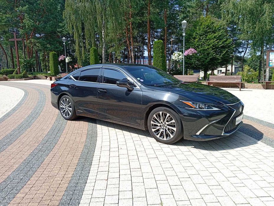 Lexus ES 300H 2025 DO SLUBU