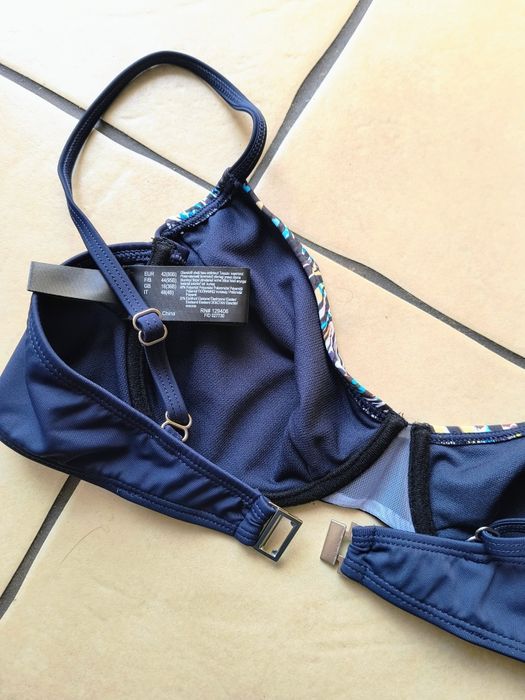 Biustonosz od bikini