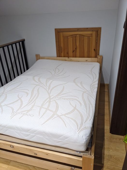 Łózko 140x200 + stelaż + materac