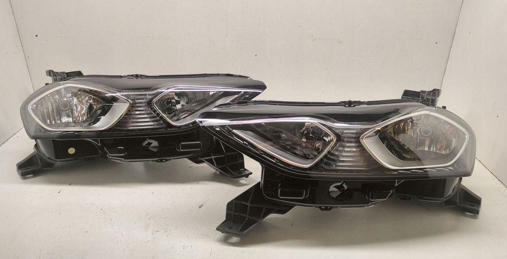 citroen ds3 crossback komplet lamp przód 9820840880, 9820840580