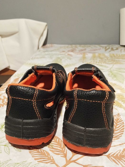 Buty robocze. Urgent. R-36.