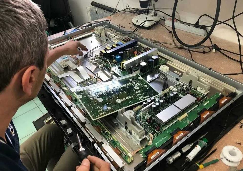 Мастер по ремонту телевизоров – с выездом на дом