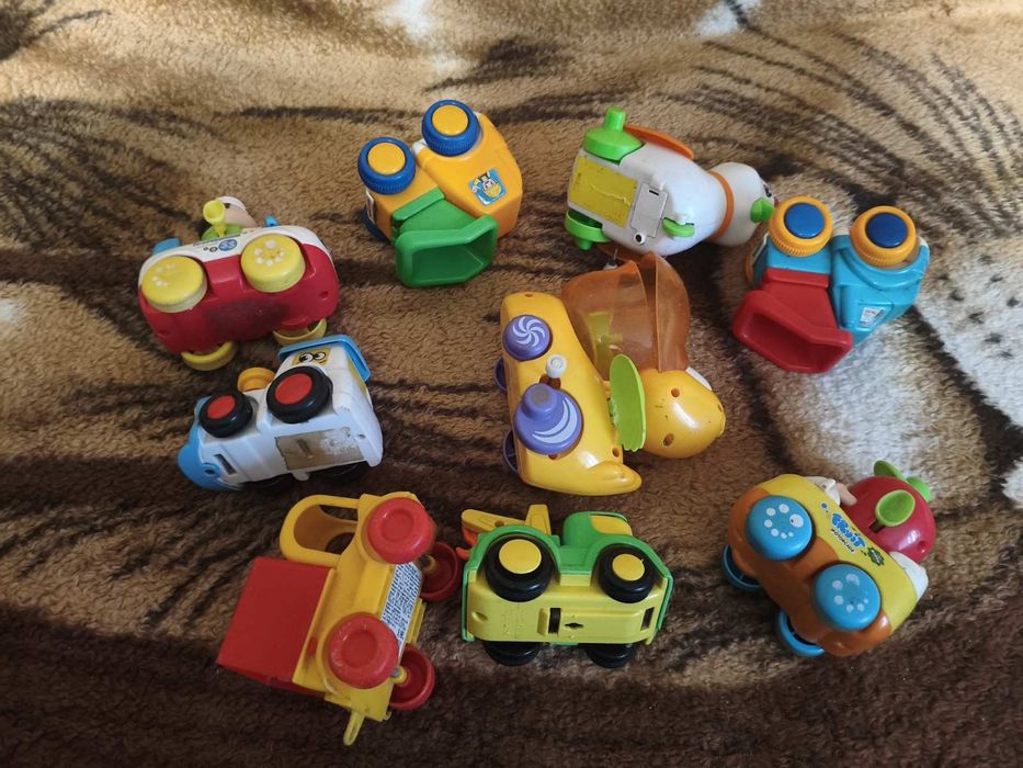 Інерційні дитячі машинки