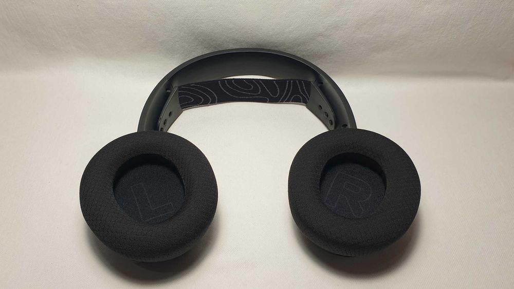Słuchawki bezprzewodowe SteelSeries Arctis Nova 5 BT stan BDB.