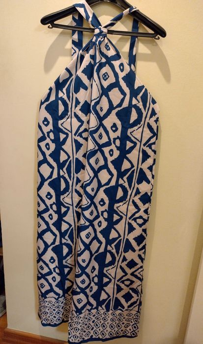 Vestido Midi de Gola Halter