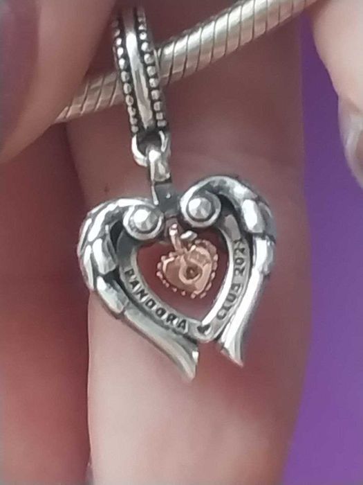 Оригінальний браслет  «PANDORA» з двома шармами