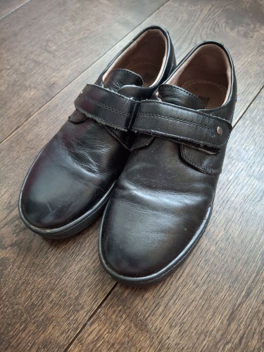 Туфлі. Кросівки.  Розмір 34.