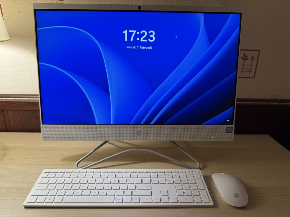 Kumputer A ll-in-One HP 24 A iO i5-9400T/8GB/512/Win10