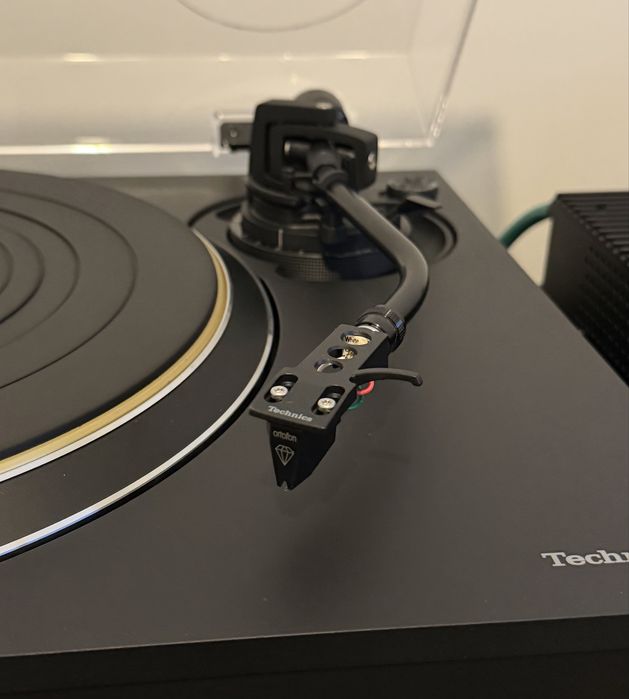 Gira-discos Technics SL-1300G preto + Ortofon MC X30 + Extras