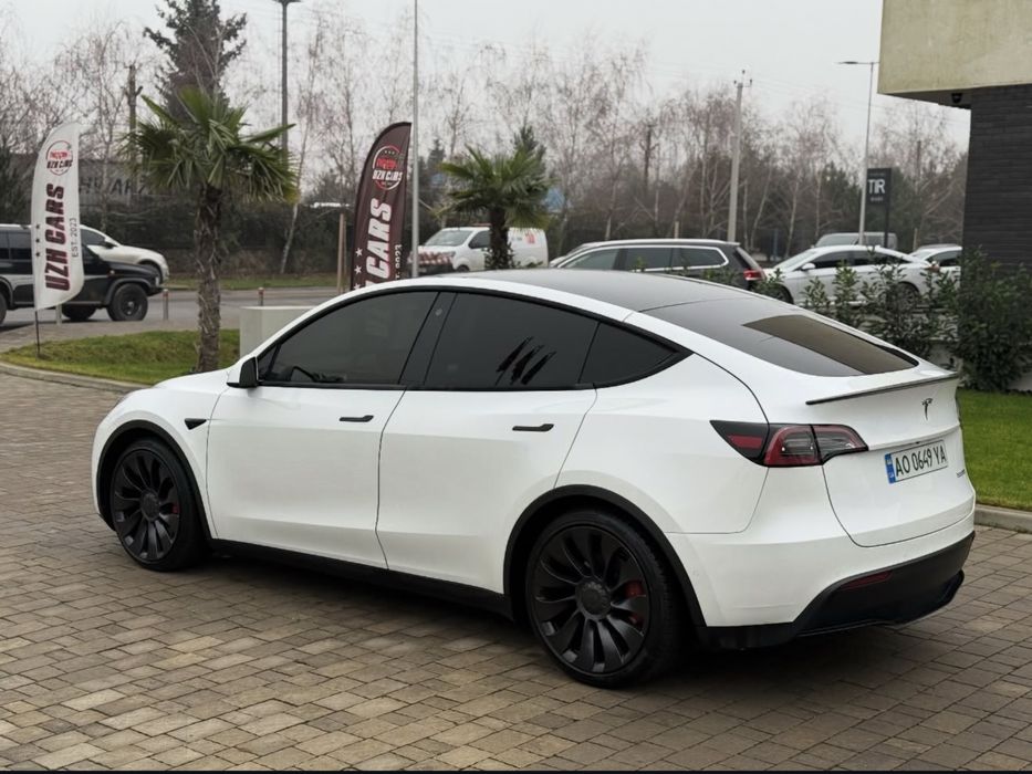 Tesla Y Performance 82 kWh Dual Motor