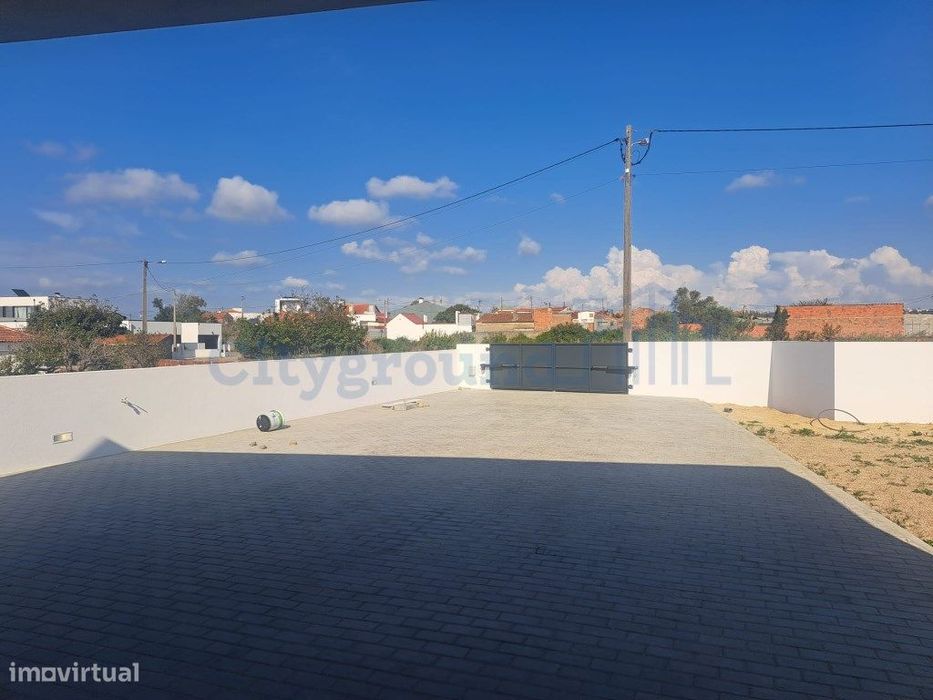 Moradia T3 Moderna a menos de 15 Minutos de Leiria - Em Construção