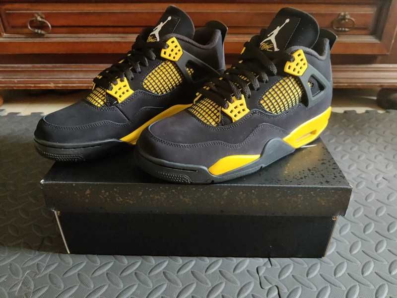 Jordan 4 Retro Thunder r.41