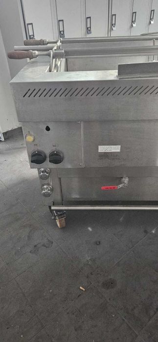 Grelhador Rotativo Porco no Espeto Gressilva