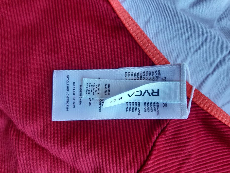 Купальник слитный цельный закрытый RVCA Asos  с чашечками р.М