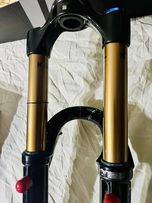 Fox factory 38 gripx2 170mm