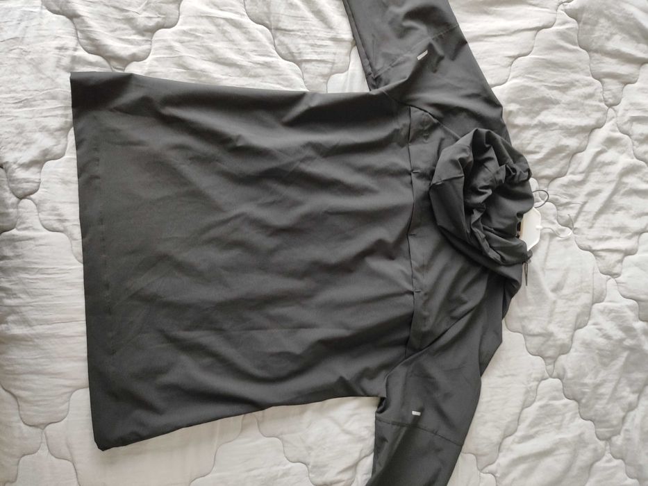 Casaco da marca under armour