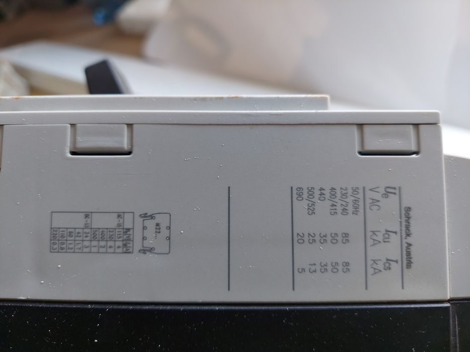 Rozłącznik wyłącznik mocy 125A schrack