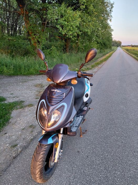 Skuter zip steed 50