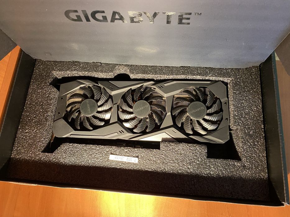 GIGABYTE Radeon RX 5700 XT Gaming OC 8GB