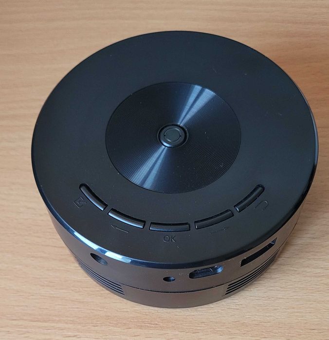 Mini Przenośny Projektor Filmowy LED – od 14 do 100 cali