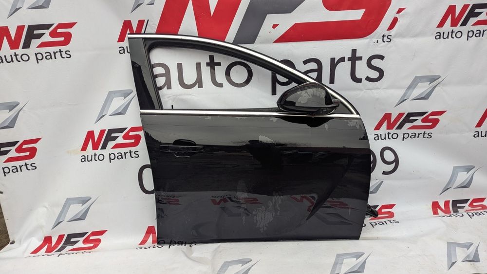 Передні праві двері opel insignia a універсал