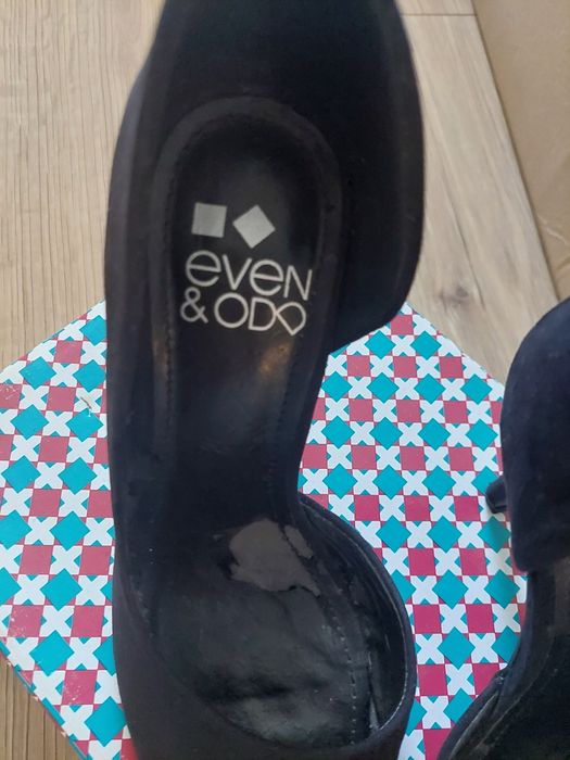 Czarne szpilki Even&Odd