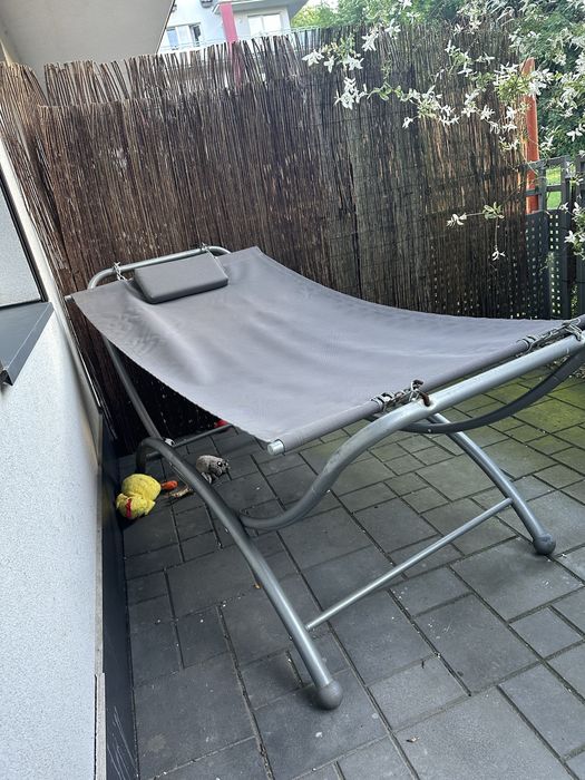 Leżak ogrodowy metalowy