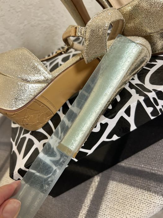 Босоніжки 35-36 розмір