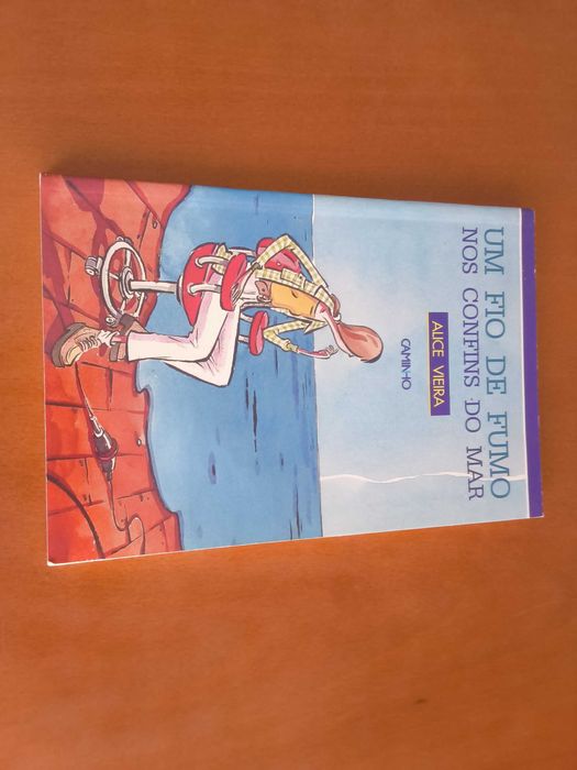 Um fio de fumo nos confins do mar # Alice Vieira