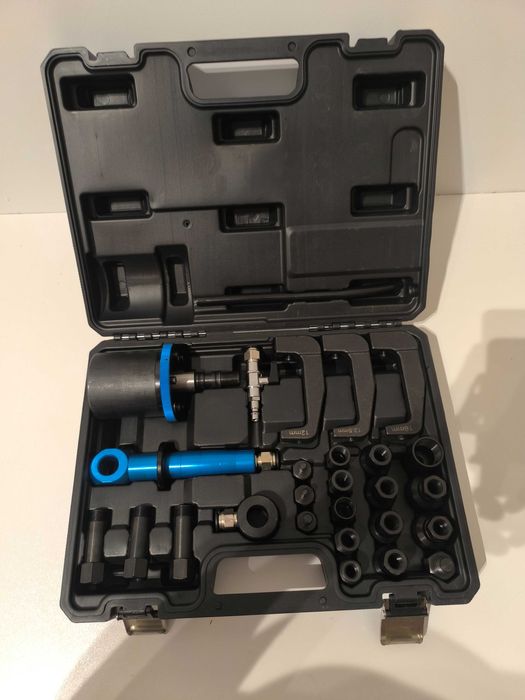 Ściągacz pneumatyczny wtryskiwaczy