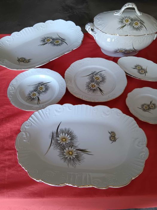 Serviço Vista Alegre porcelana 73 peças NOVO (coleção 1978)
