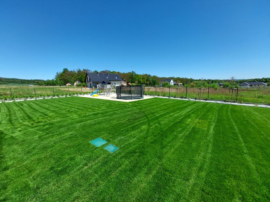 Usługi ogrodnicze, minikoparka, zakładanie trawnika - zapisy na 2026r