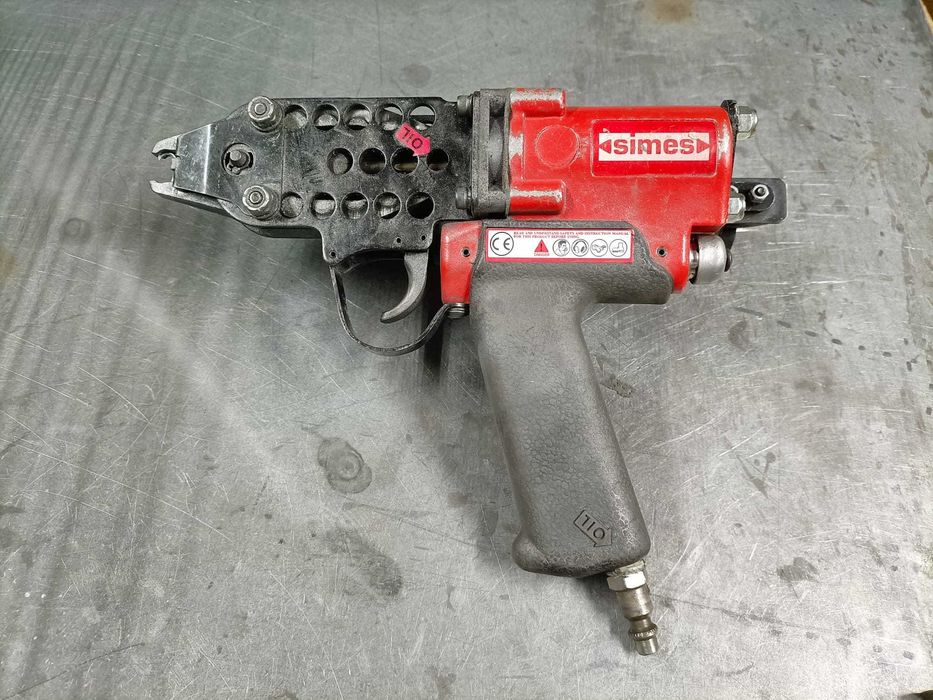 Grampeadora Automática para Redes com +/- 10.000 Grampos